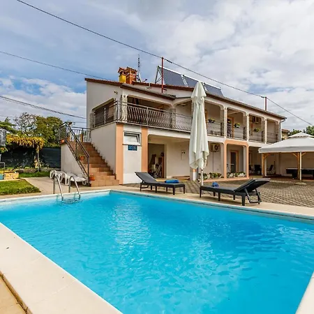 Tatil Evi Sascha In *