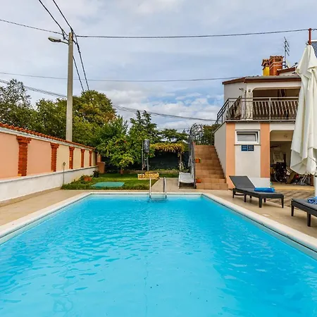 Sascha In 度假居 *